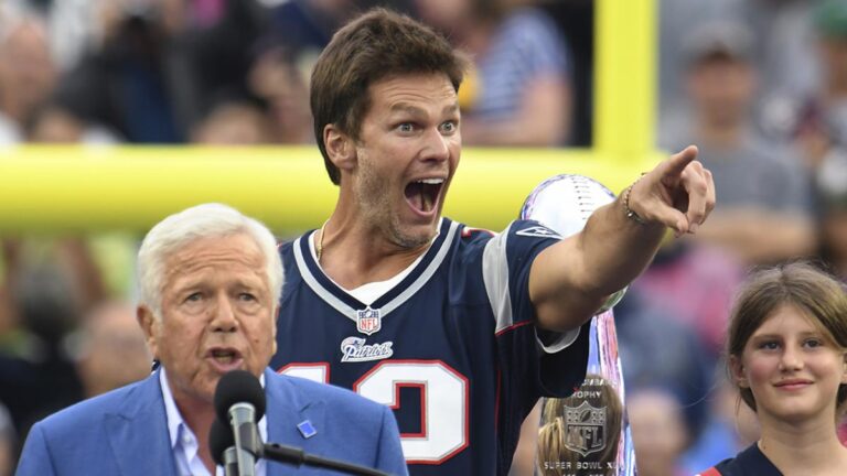 ¡GOAT! Tom Brady recibe recepción de héroe en su regreso a Nueva Inglaterra