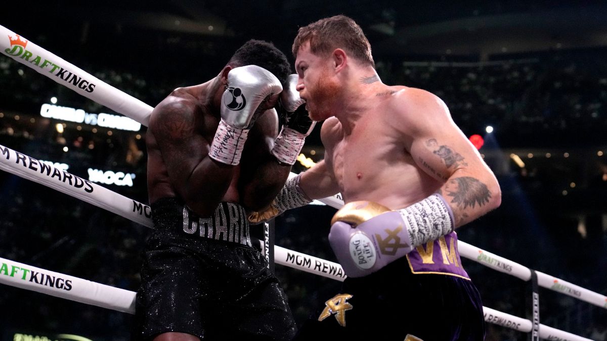 Y El Le N Canelo Lvarez Vence A Un Ins Pido Jermell Charlo Para