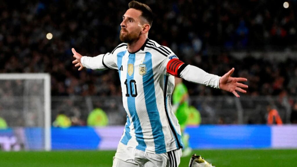 Messi celebra su golazo frente a Ecuador. Foto: Fotobaires.