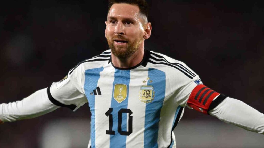 Leo Messi, con la 10. Foto: AFA.