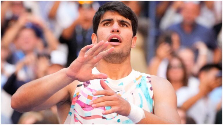 Carlos Alcaraz confiesa que se fue a dormir antes del resurgimiento de Djokovic: “Tenía claro que iba a remontar”