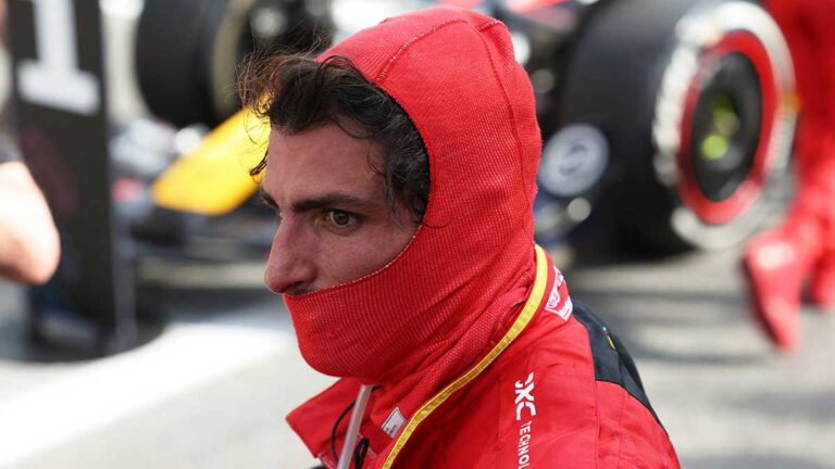 Carlos Sainz es asaltado tras el GP de Italia, persigue a los ladrones y recupera su reloj valuado en… ¡250,000 euros!