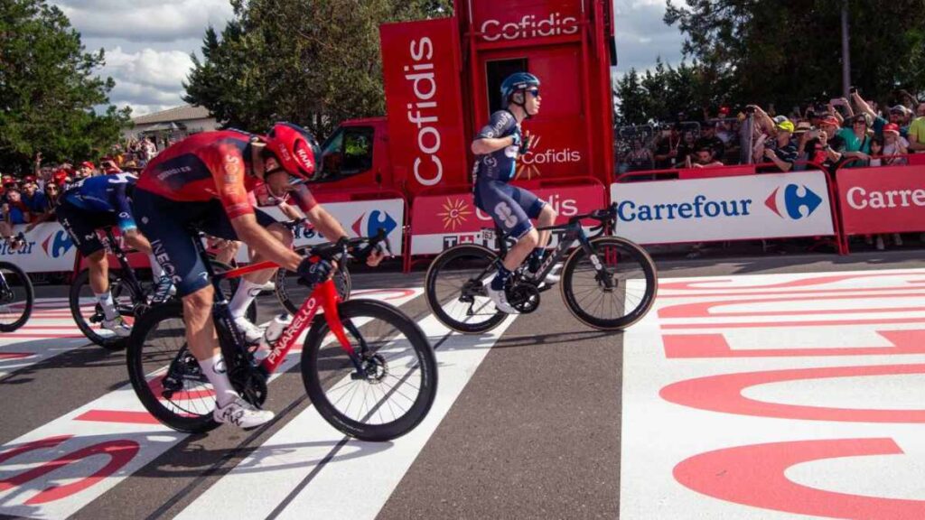 Dainese gana la 19ma etapa de la Vuelta | @lavuelta