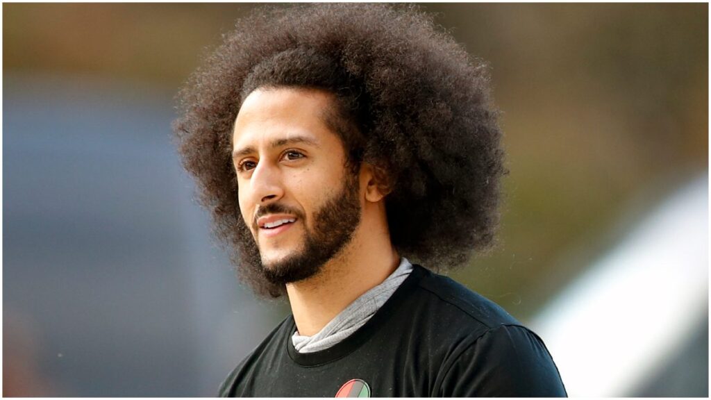 Colin Kaepernick busca ser el reemplazo de Aaron Rodgers | AP