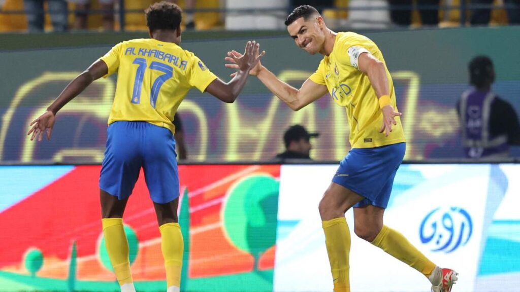 Cristiano Ronaldo y Anderson Talisca marcaron dos anotaciones para ganarle al Al Ahli.