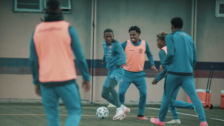 Uruguay vs Chile: Horario y dónde ver hoy por TV el partido de  Eliminatorias Sudamericanas - ClaroSports