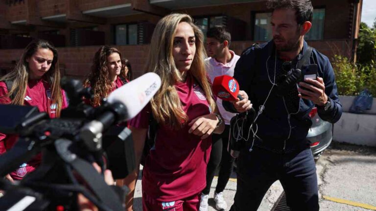 Caos en la Selección Femenina de España: las jugadoras reportan pese a no querer ser convocadas, “hicimos el ridículo como país…”