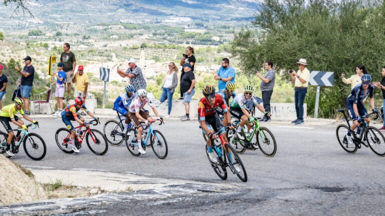La Vuelta a España 2023 | Highlights Etapa 8 | Resumen en video del recorrido y clasificaciones