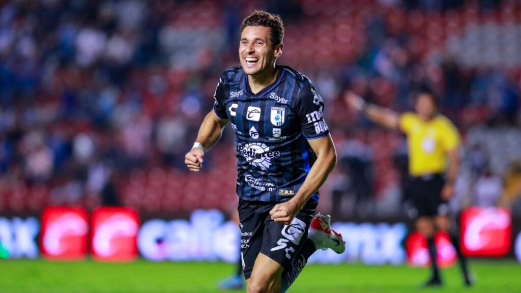 Escamilla le da el empate a los Gallos | @Club_Queretaro