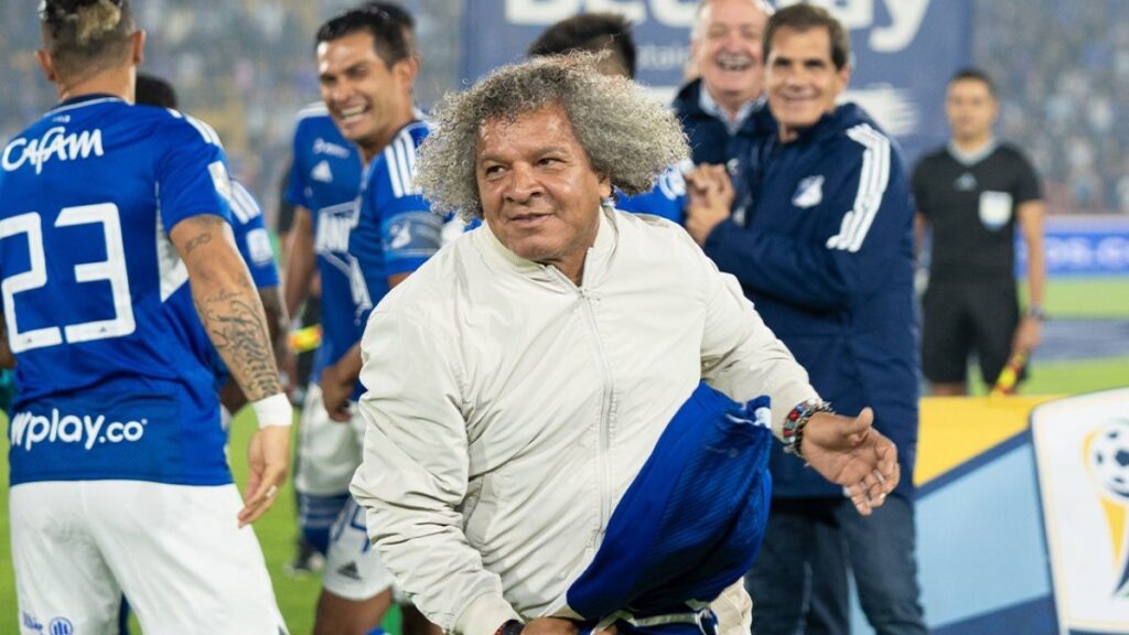 Alberto Gamero, antes de un partido. - @MillosFCoficial.