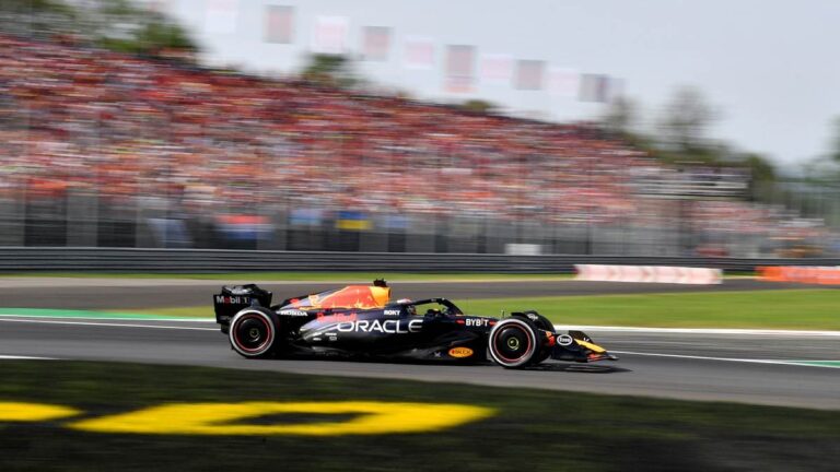 Red Bull se impone a Ferrari: Verstappen y Checo Pérez hacen el 1-2 en Monza en una histórica carrera para Mad Max
