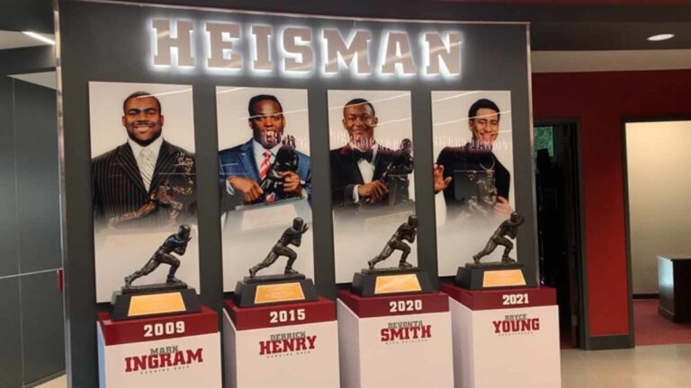 Alabama abre la sala de trofeos para Claro Sports: así lucen los cuatro Heisman del Crimson Tide