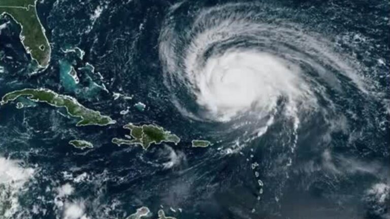 Huracán Lee hoy: avanza por el norte de Puerto Rico y amenaza a la costa este de Estados Unidos