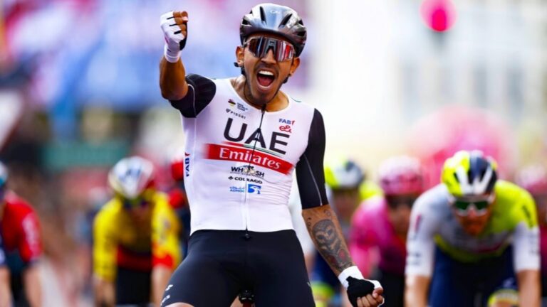 Sebastián Molano extiende su historia en la Vuelta a España con imponente triunfo sobre Kaden Groves