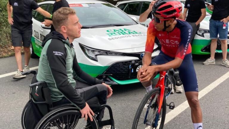 El nuevo amigo de Egan Bernal: un ciclista español que sufrió su mismo accidente y está en silla de ruedas
