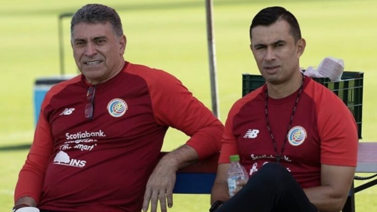 ¿Luis Fernando Suárez se acerca a Nacional? Su asistente técnico ‘abre el camino’ en el club