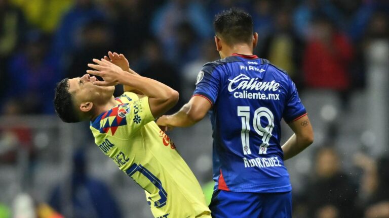 ¿Era tarjeta roja para Charly Rodríguez en el Cruz Azul vs América? El análisis arbitral de la jornada 7 del Apertura 2023