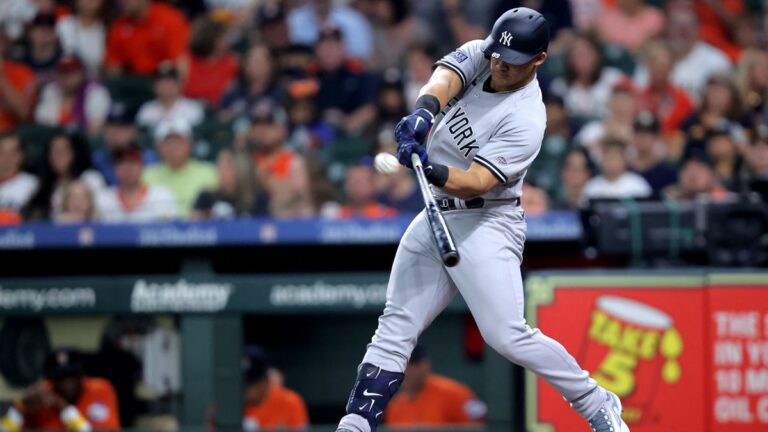 Jasson Domínguez se mete en la historia tras pegar jonrón en su primer turno al bat con los Yankees