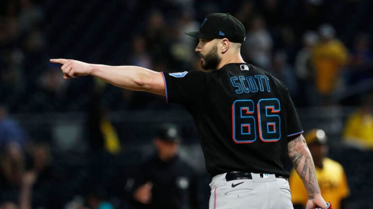 Marlins supera a los Pirates y pone un pie en los Playoffs