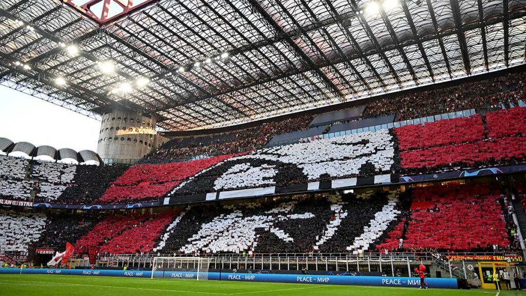 Espectacular mosaico de los seguidores del Milan, Reuters