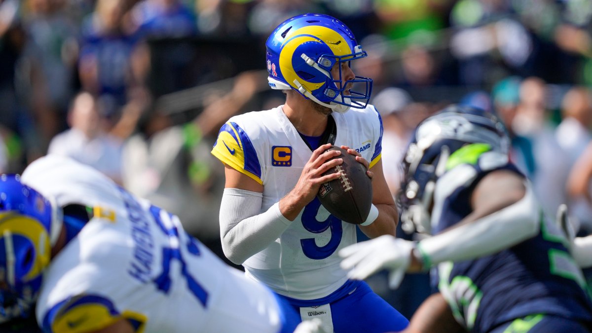 Matthew Stafford throws for 334 yards, Rams dominate Seahawks 30-13 - NBC  Sports