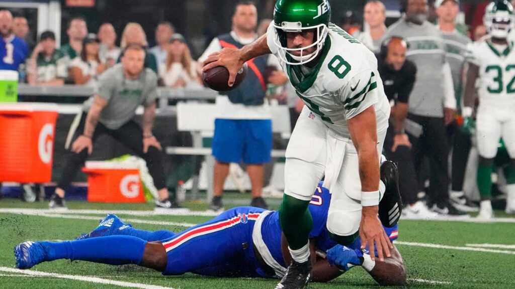 La lesión de Aaron Rodgers podría tener un impacto en el futuro de la NFL | Reuters