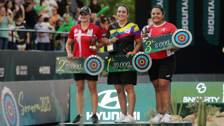Dafne Quintero gana medalla de bronce en la final de la Copa del Mundo de tiro con arco en Hermosillo