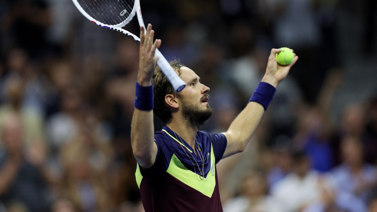 Soñar con una pelota de tenis: ¿quién va ganando?