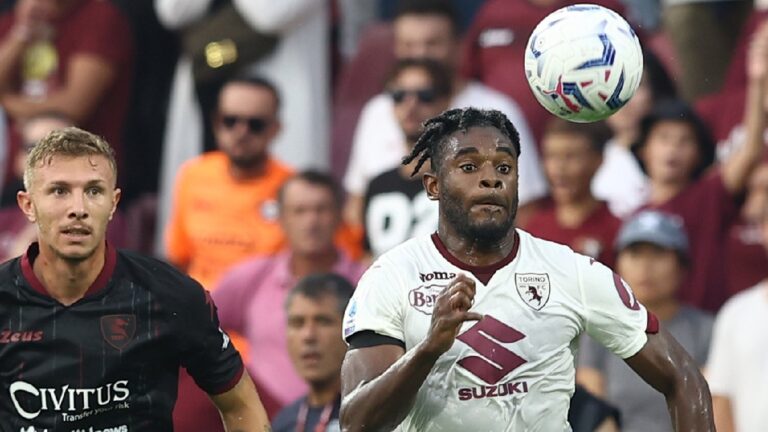 Comienza la era Duván Zapata: titular en goleada del Torino