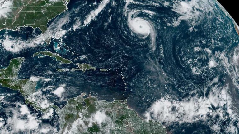 Autoridades emiten alerta de tormenta tropical para el este de Estados Unidos