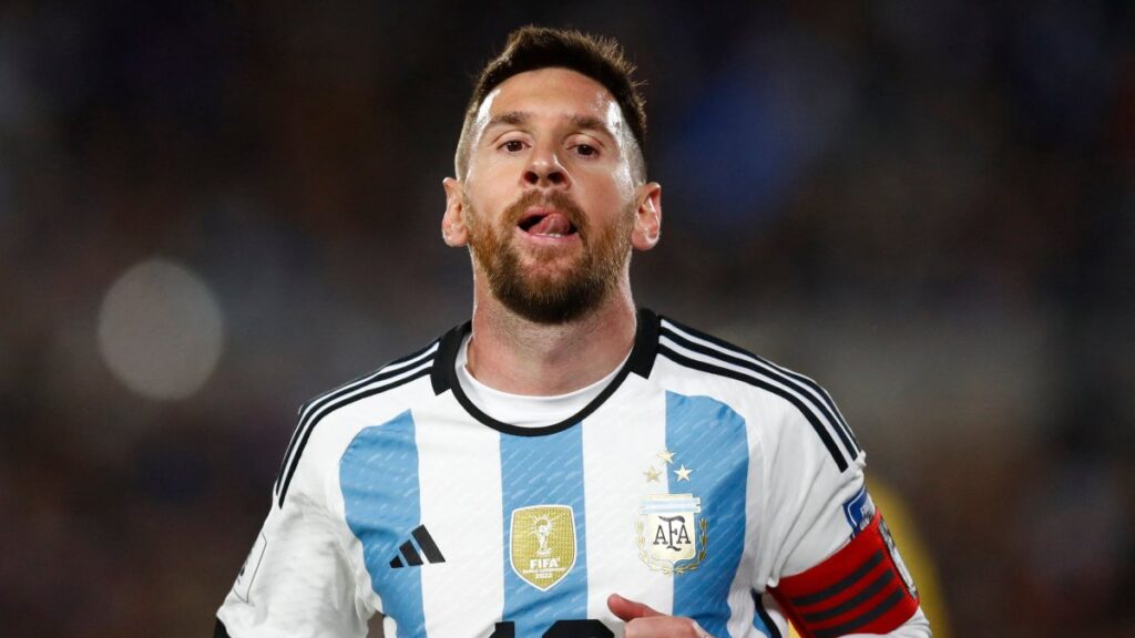 Leo Messi podría ser titular ante Perú | Foto: Reuters