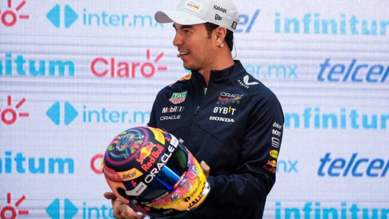 Checo Pérez pondrá en subasta uno de sus cascos para apoyar a los damnificados en Guerrero