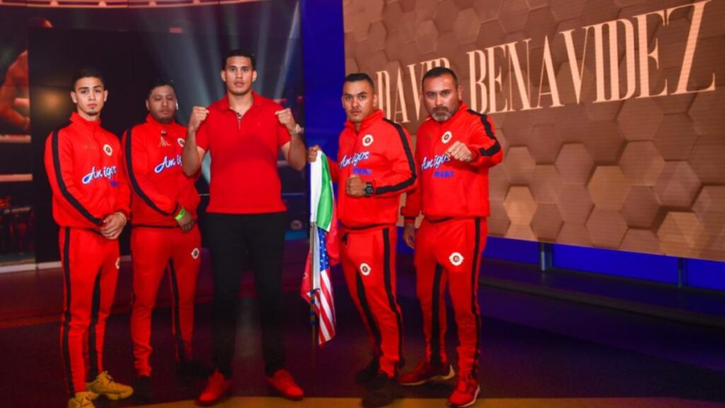 ¿Qué se sabe de David Benavidez, el púgil que se apunta a convertirse en el siguiente rival de Saúl 'Canelo' Álvarez?