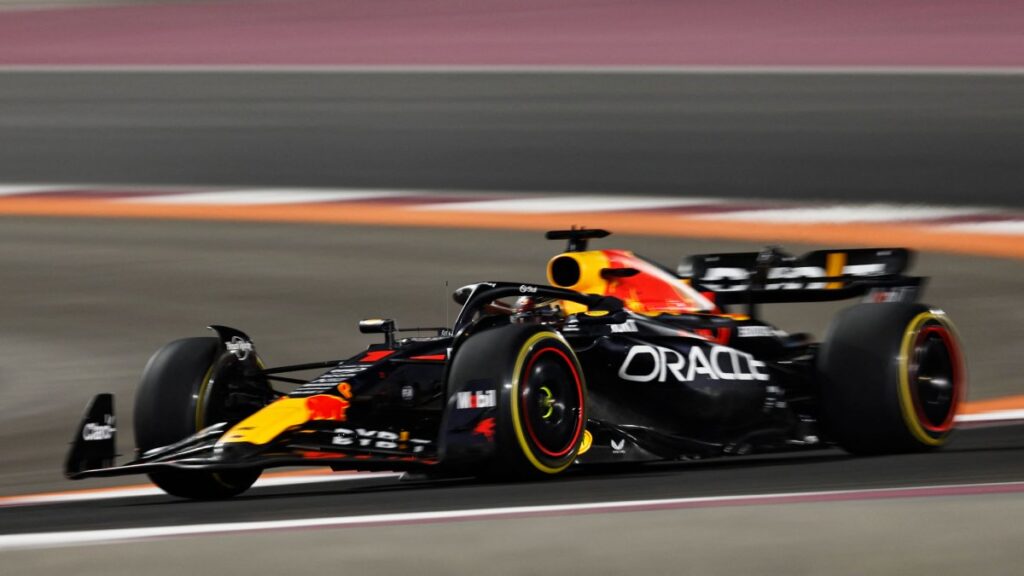 Max Verstappen se lleva el GP de Qatar con lo que festeja su tricampeonato en la Fórmula 1.