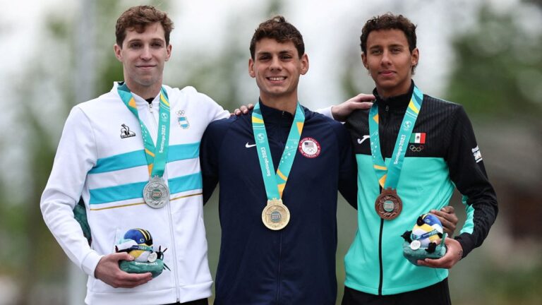 Paulo Strehlke gana bronce en la natación de aguas abiertas de los Juegos Panamericanos 2023