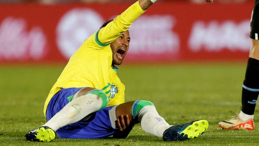 ¡Alerta en Brasil! Neymar se rompe el ligamento cruzado y causará baja de larga duración