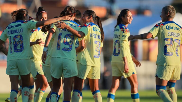 América Femenil celebra el aniversario del club con goleada sobre Necaxa