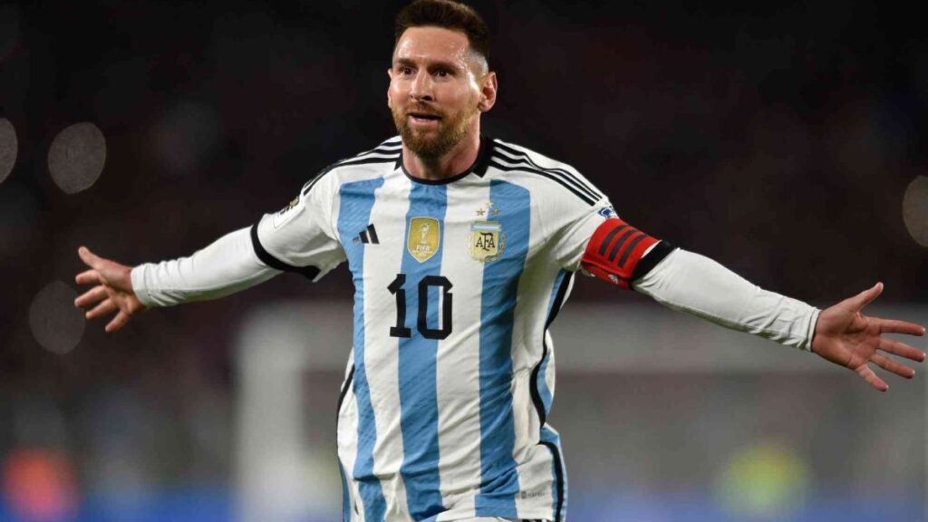 Messi celebrando su gol con Argentina frente a Ecuador.