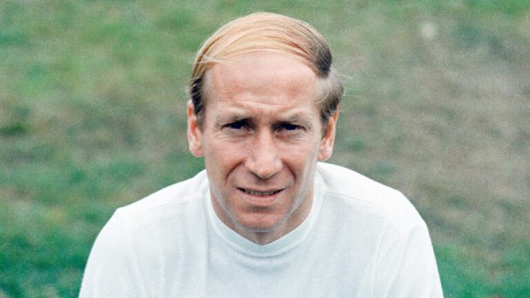 Muere Sir Bobby Charlton, leyenda del Manchester United e Inglaterra