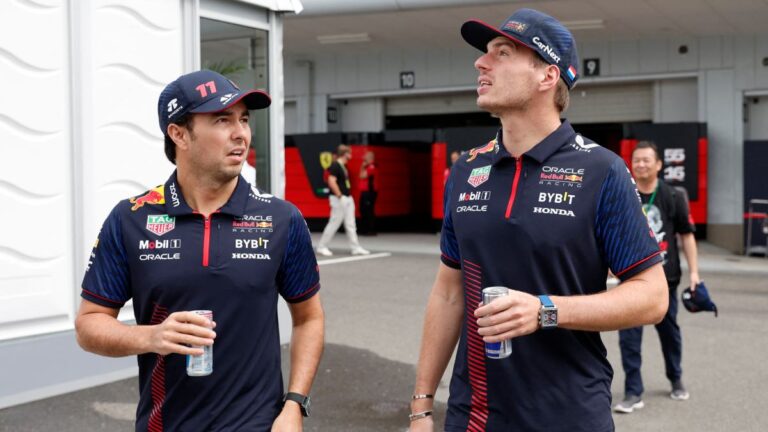Checo Pérez: “No es fácil ser compañero de Verstappen, está a un nivel no visto en F1”