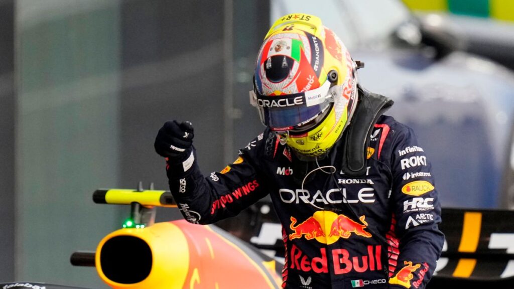 Checo se siente firme en Red Bull para 2024 | REUTERS/Darko Bandic