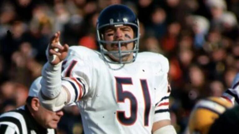 Dick Butkus, leyenda de los Chicago Bears fallece a los 80 años