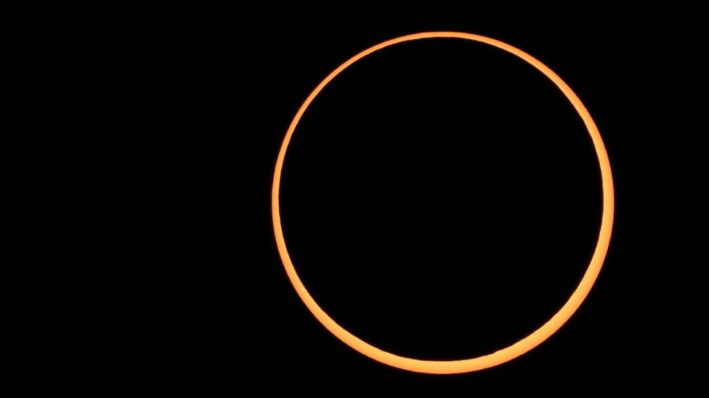Así se vivió el eclipse solar anular desde Edzná, Campeche | Foto: Jimena Cárdenas