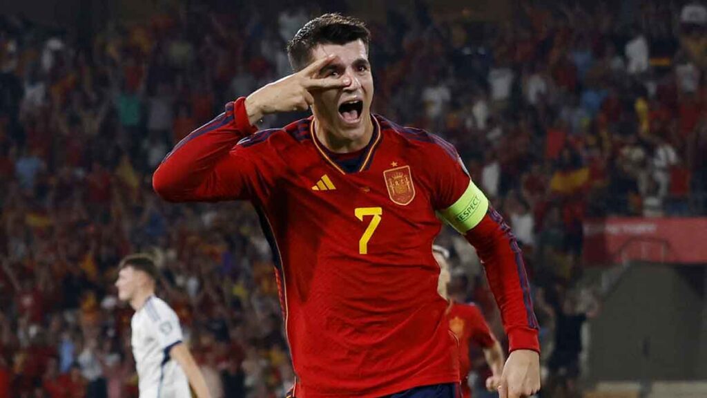 Alvaro Morata abrió el camino al triunfo de España. Reuters