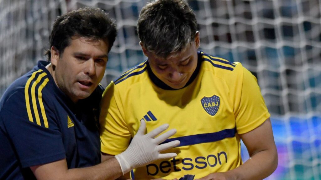 Exequiel Zeballos volvió a sufrir una dura lesión en Boca | Foto: Infobae