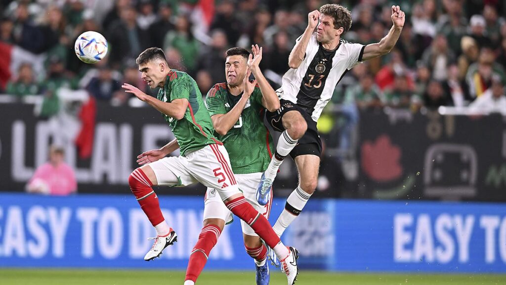 Johan Vásquez desea que México enfrente a selecciones de jerarquía