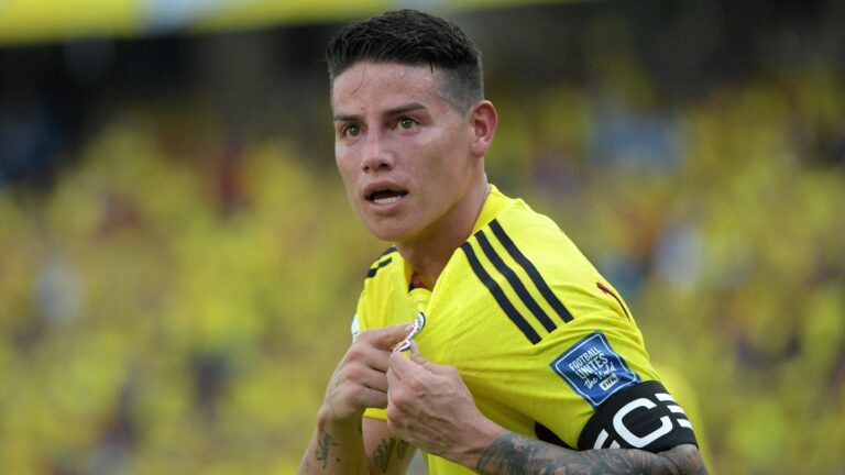 James supera su enfermedad y solo piensa en la Selección Colombia