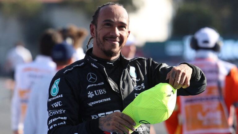 Lewis Hamilton se lleva la vuelta rápida y suma un punto que puede ser vital en la lucha por el subcampeonato