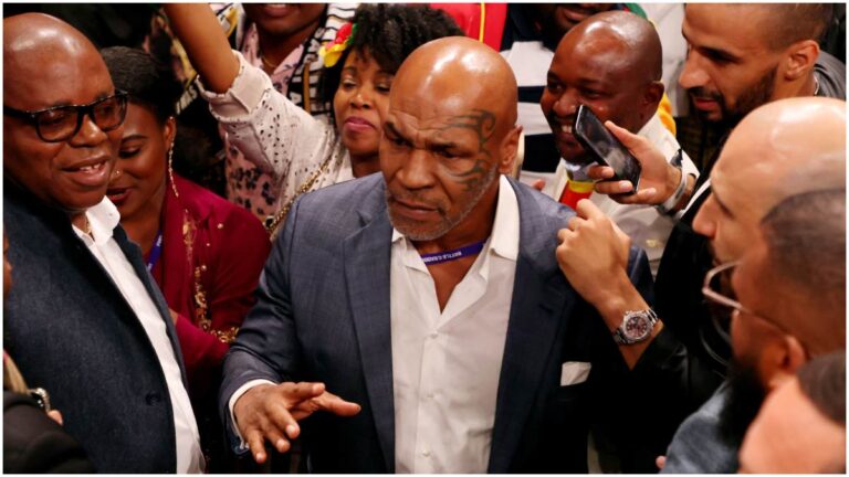 Mike Tyson tacha de “loco” a Floyd Mayweather al decir que está lejos de Muhammad Ali