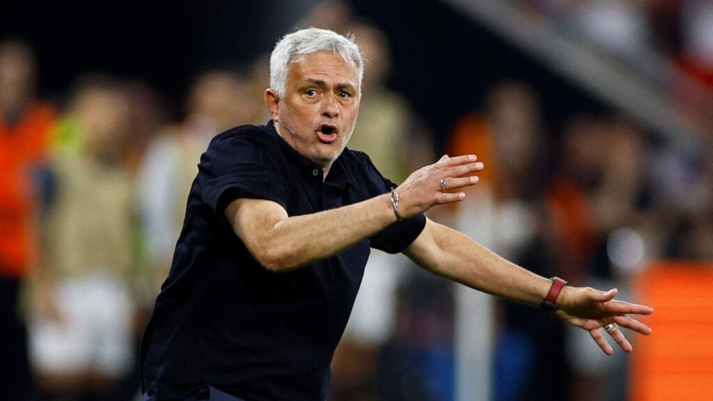Mourinho piensa en el fútbol árabe | REUTERS/John Sibley